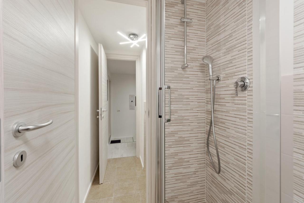Emeraldway - Bellissimo Appartamento In Zona Sempione-Tre Torri Milano Exteriör bild